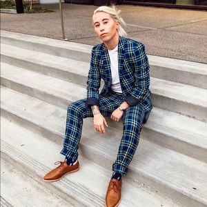 Men’s / Androgynous / Two Piece Plaid Suit
